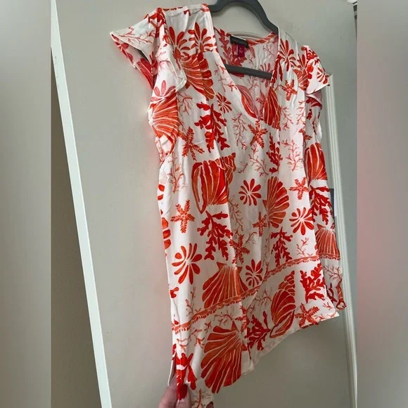 Vince Camuto Vibrant Red Seashell Print Rayon Blouse Women’s Size Small - Picture 8 of 15